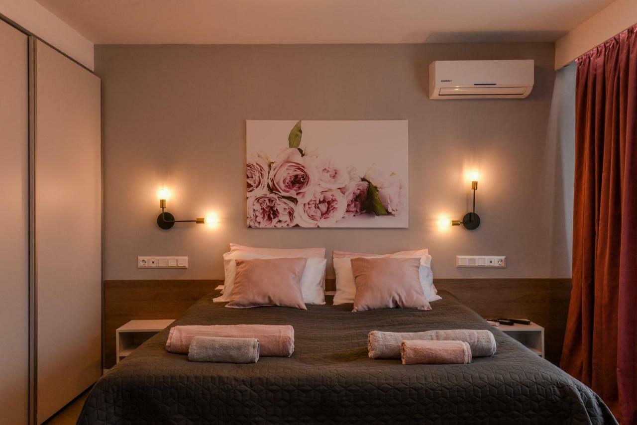 סופיה Rose One Bedroom Designer Apartment In City Centre By Flat Mаnager מראה חיצוני תמונה